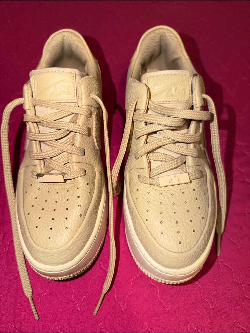 Nike Beige/Tan Low Top Sneakers